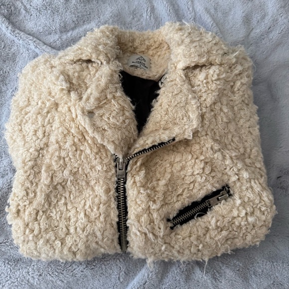 UNIF Cream Teddy Jacket with Zipper Accents - Picture 1 of 11